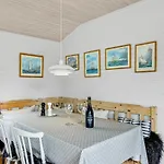Three-bedroom In Sydals *