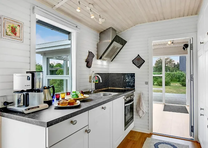 Three-bedroom In Sydals * Nedre Lysabild